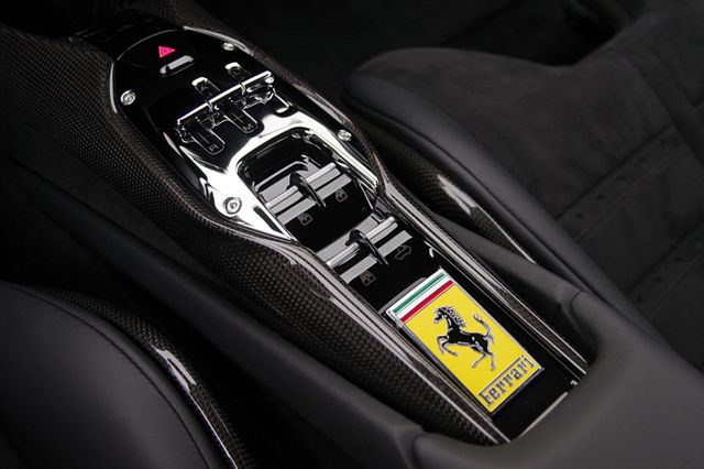 Ferrari 296 GTS*DaytonaRacingSeat,Lift,JBL,Carbon,Alkant