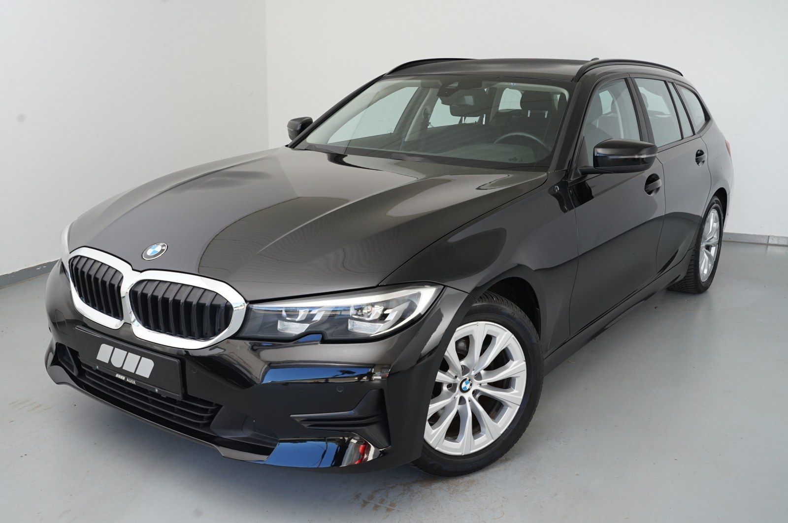BMW 318d Touring (Advantage Navi LED WLAN PDC) imagem 2