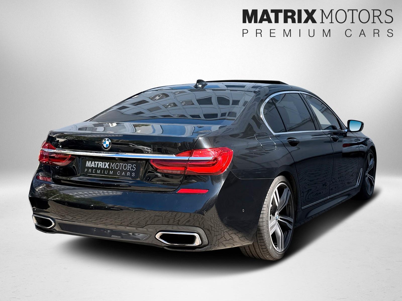 BMW 750 Li xDrive 4 Sitzer Standheizung SkyLounge TV