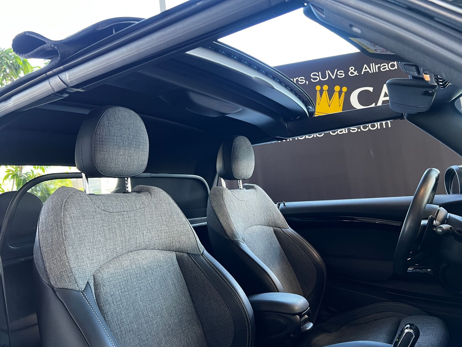 Fahrzeugabbildung MINI Cooper S Cabrio Chili LED NAVI SHZ