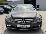 Mercedes-Benz E 250 E Coupe CGI BlueEfficiency/NAVI/Rcam - Mercedes-Benz E 250: Coupe