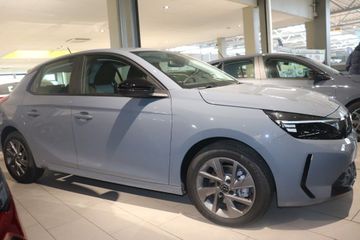 Fotografie 2 des Opel Corsa 1.2 Direct Injection Turbo Facelift