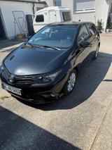 Toyota Auris Hybrid Team Deutschland 1,8-l-VVT-i Te... - gebrauchte Toyota Auris aus dem Jahr 2019