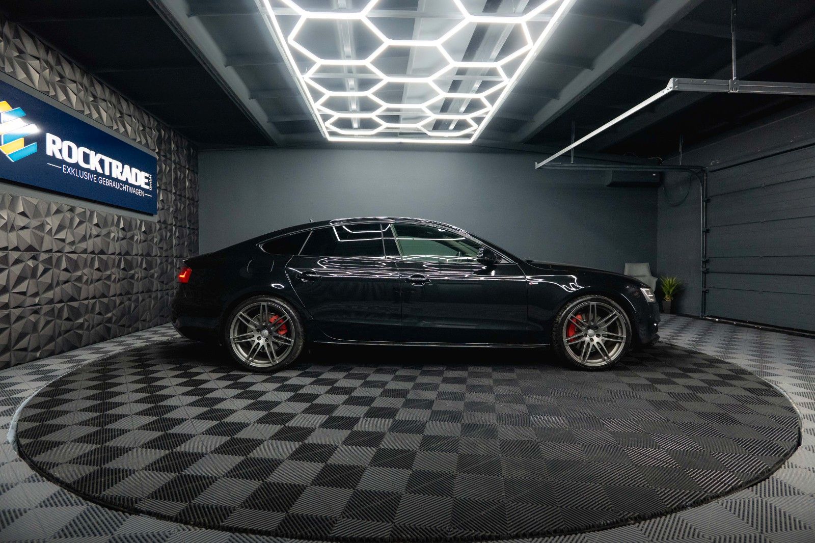 Fahrzeugabbildung Audi A5 Sportback 3.0 TDI quattro S-Line Sport+ Black