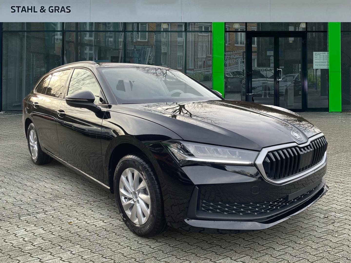 Skoda Superb Essence 1,5 TSI mHEV DSG- AHK Digitales C
