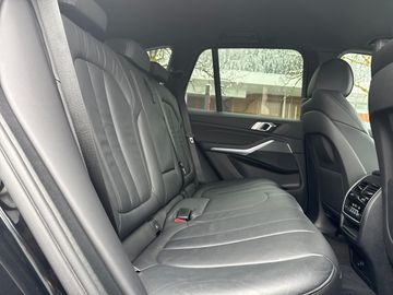 BMW X5 xDrive40d M Sportpaket HiFi DAB WLAN