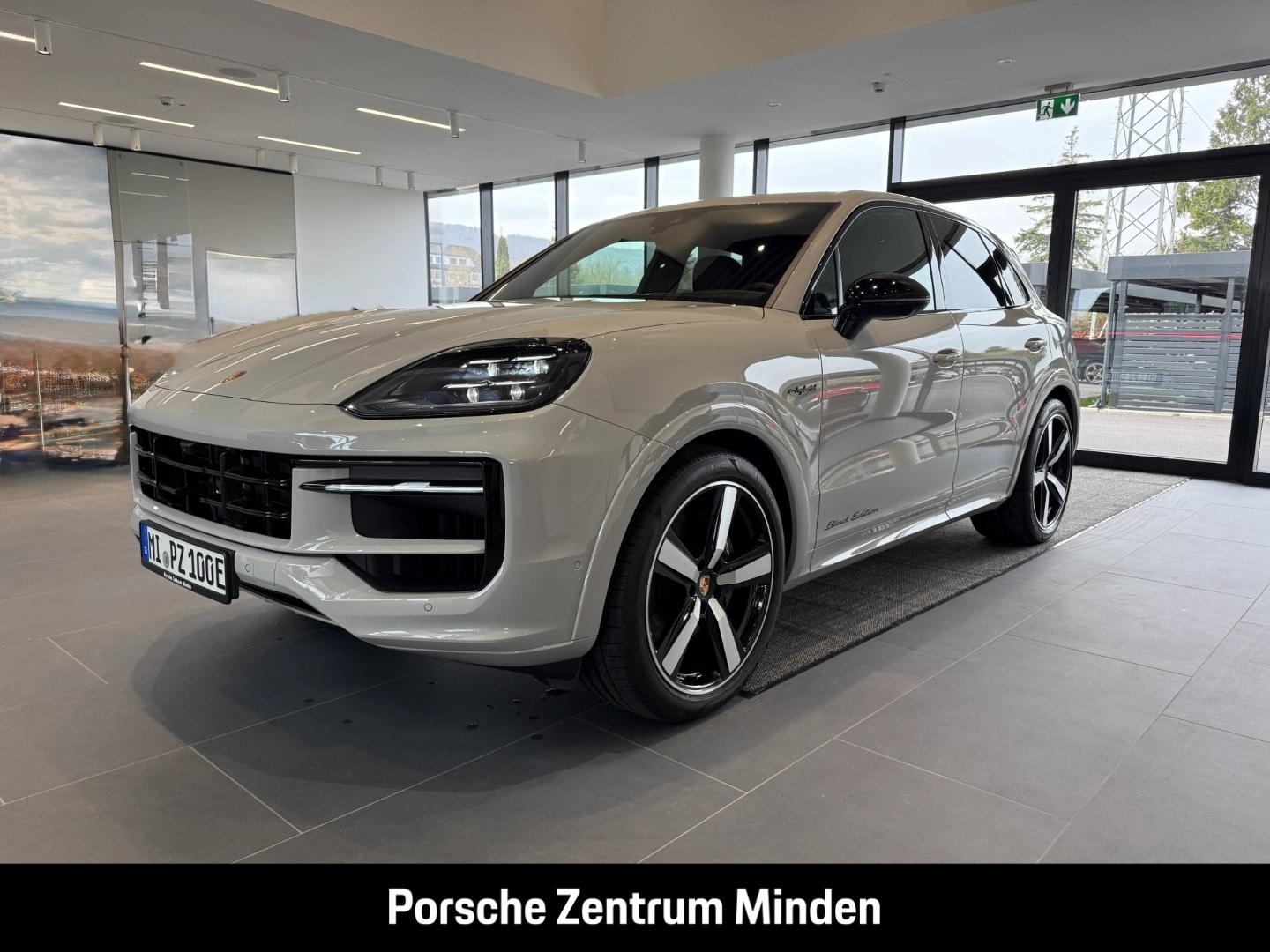 Porsche Cayenne E-Hybrid Black Edition Head-Up Sportabga