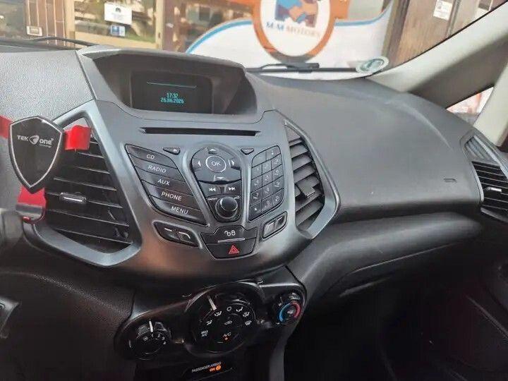 Ford EcoSport 2015 — photo 11