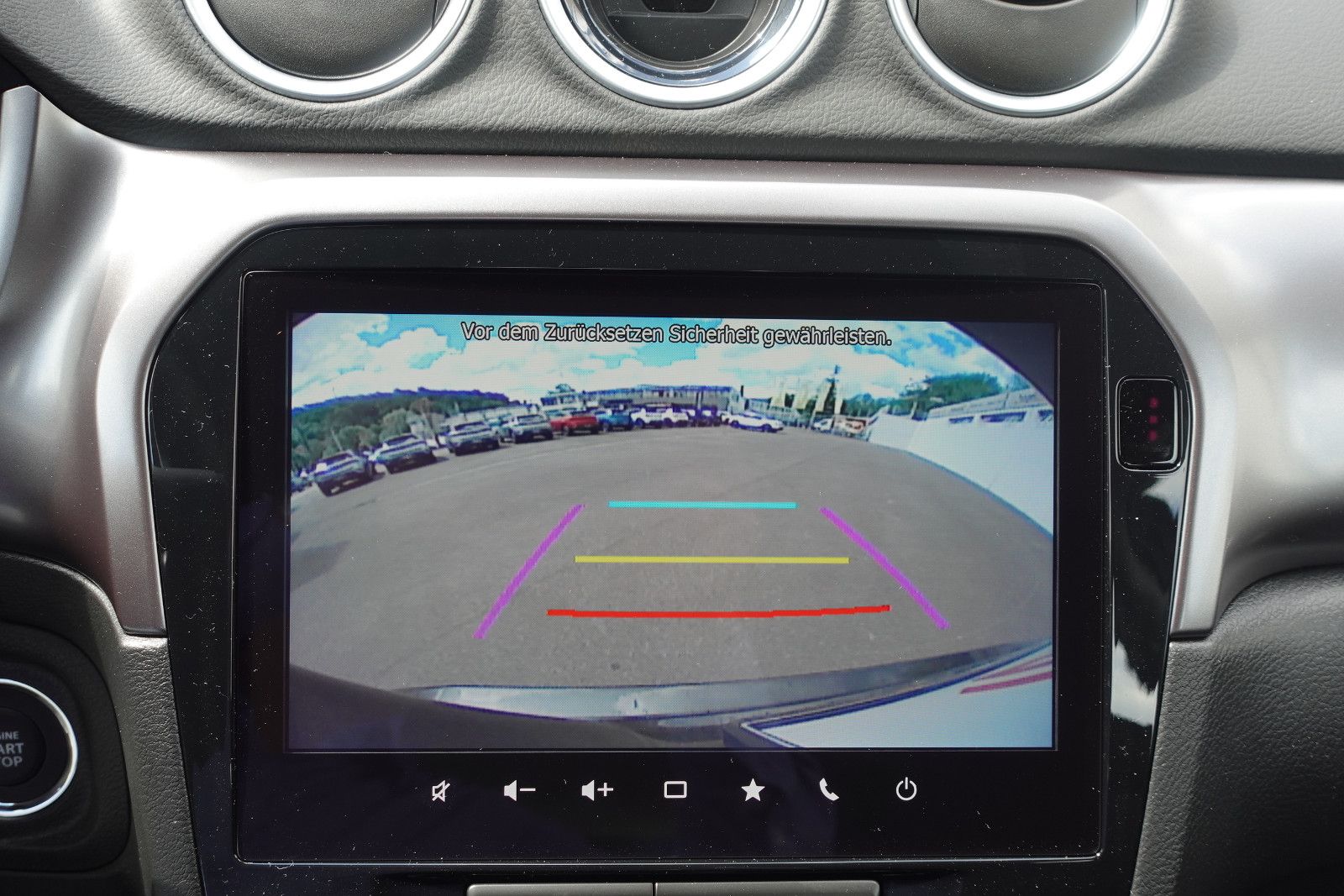 Fahrzeugabbildung Suzuki Vitara 1.4Hybrid Club Navi, Kamera,PDC,LED