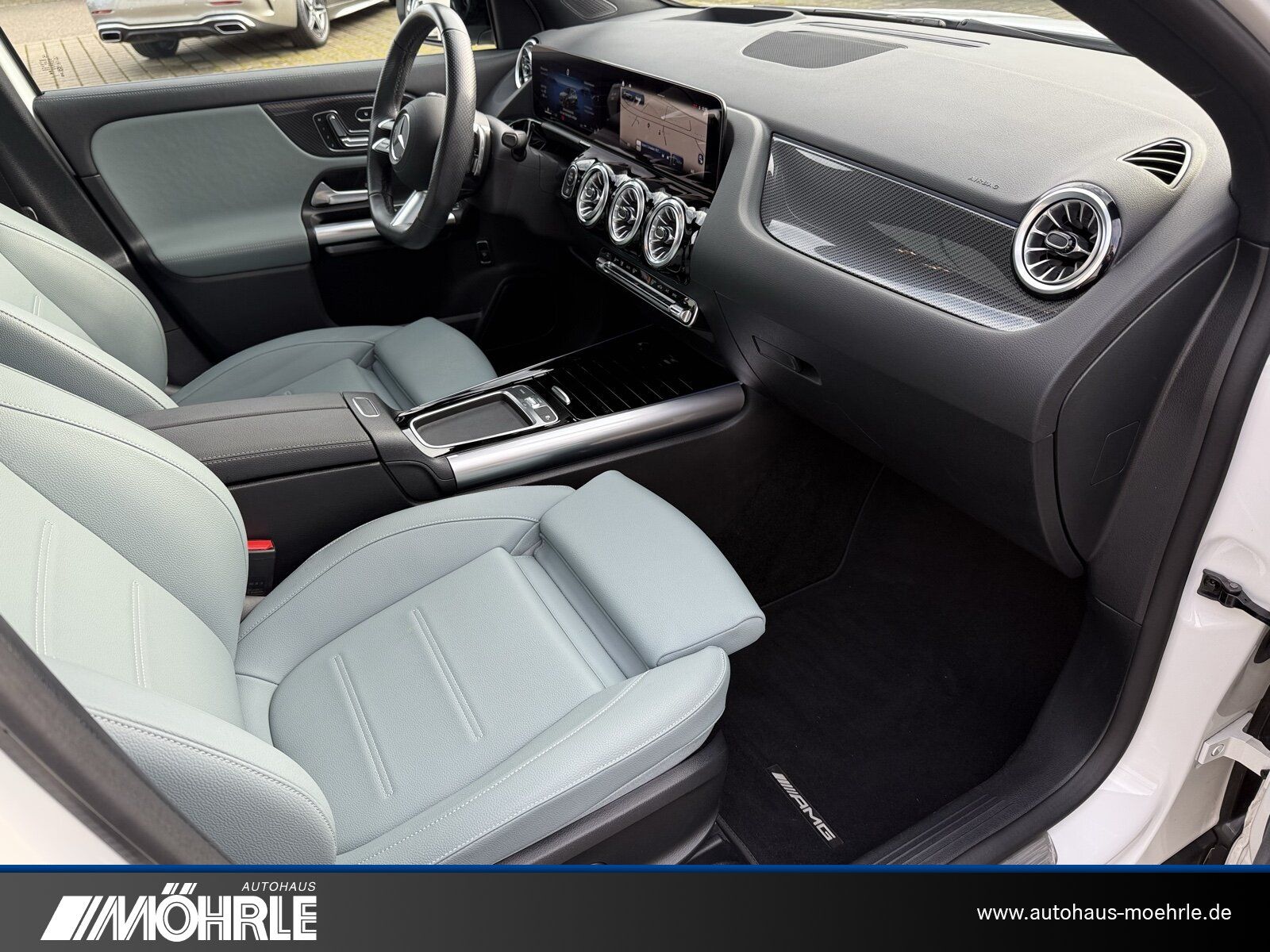 Mercedes-Benz GLA 180 AMG Line Night-Paket 360° Pano-SHDKlima foto 16