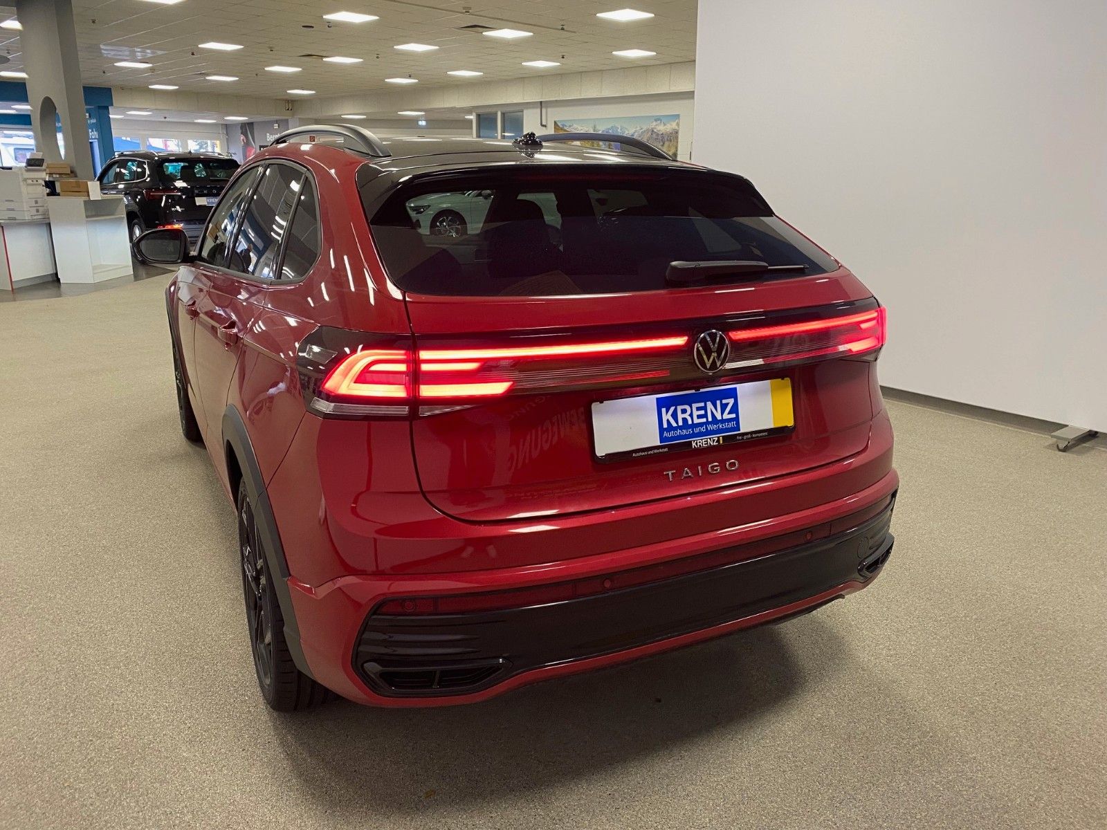 Fahrzeugabbildung Volkswagen Taigo 1.5 TSI DSG R-LINE+Black Style+ACC+Matrix+
