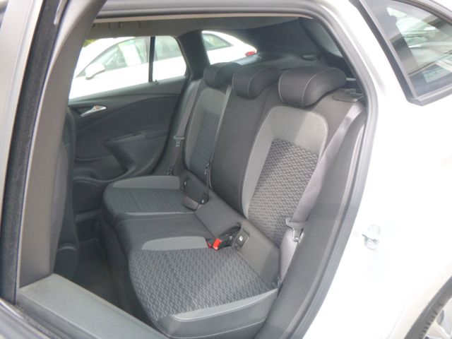 Fahrzeugabbildung Opel Astra K Sports Tourer 1.5 D >AUT/AHK/NAVI/SHZ<