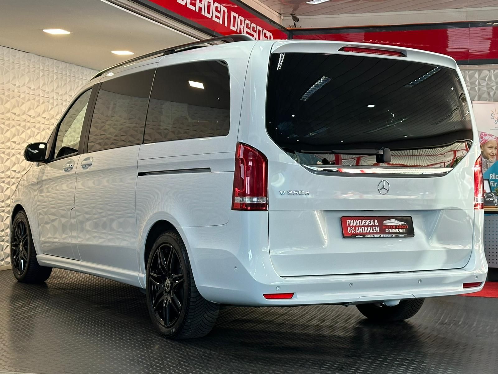 MERCEDES-BENZ V 250d EDITION 2020 AMG LANG* LED#AHK#PANO#SHZ - Image 5