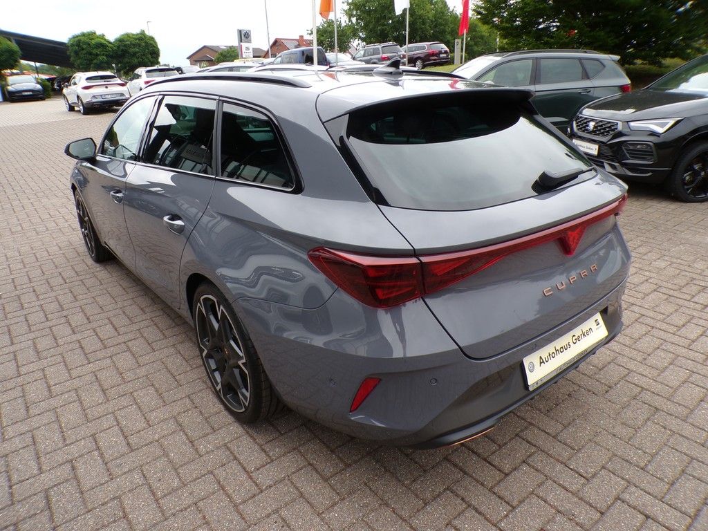 Fahrzeugabbildung CUPRA Leon Sportstourer VZ 1.5 e-Hybrid DSG