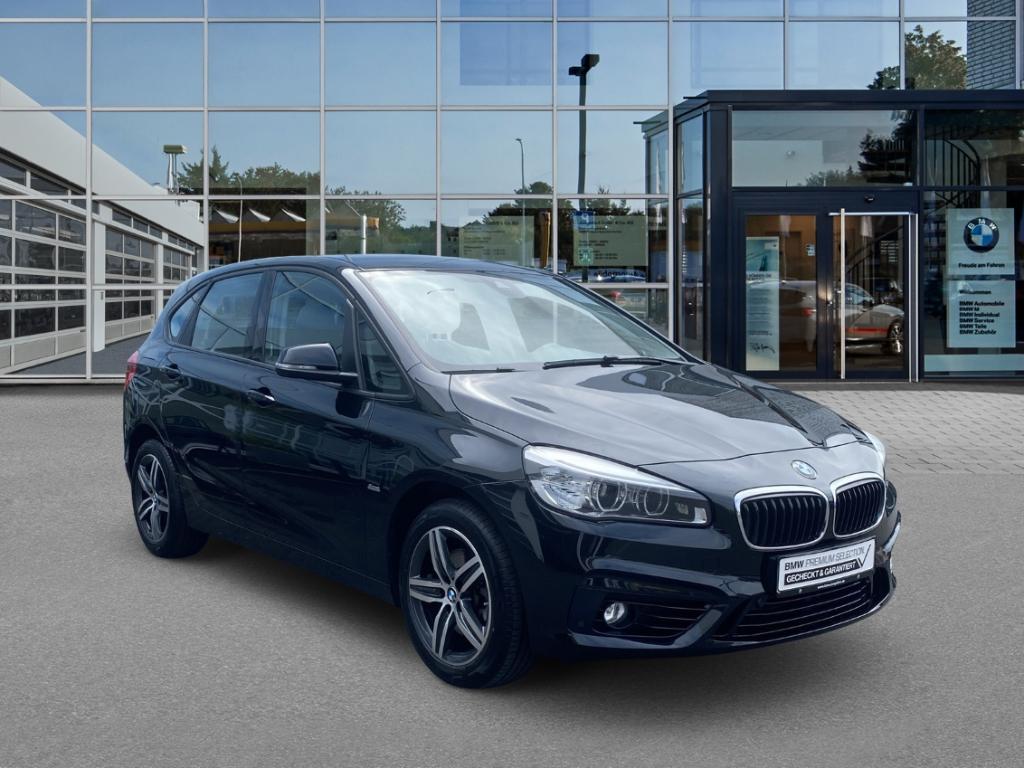 BMW 220 Active Tourer i Sport Line AHK/Navi/Sportsit