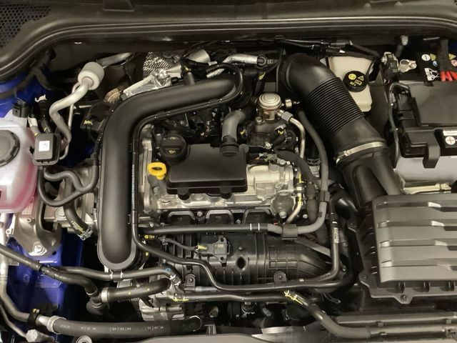 Kamiq Essence 70 kW 5-Gang KLIMA NSW PDC