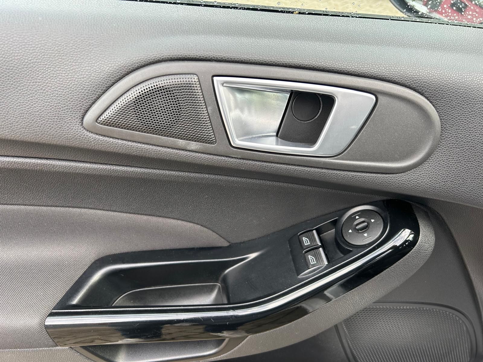 Fahrzeugabbildung Ford Fiesta Titanium