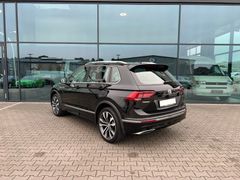 Fahrzeugabbildung Volkswagen Tiguan 2.0 TDI 4MOTION R-Line Pano AHK Stndhzn