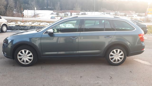 Skoda Octavia Combi 2.0 TDI  Scout 4x4 DSG