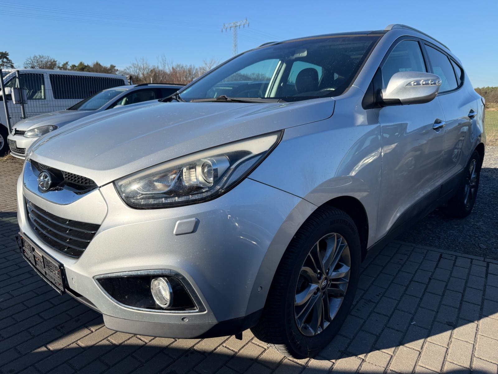 Hyundai ix35 Allrad Automatik 2.0 Benzin sehr gepflegt