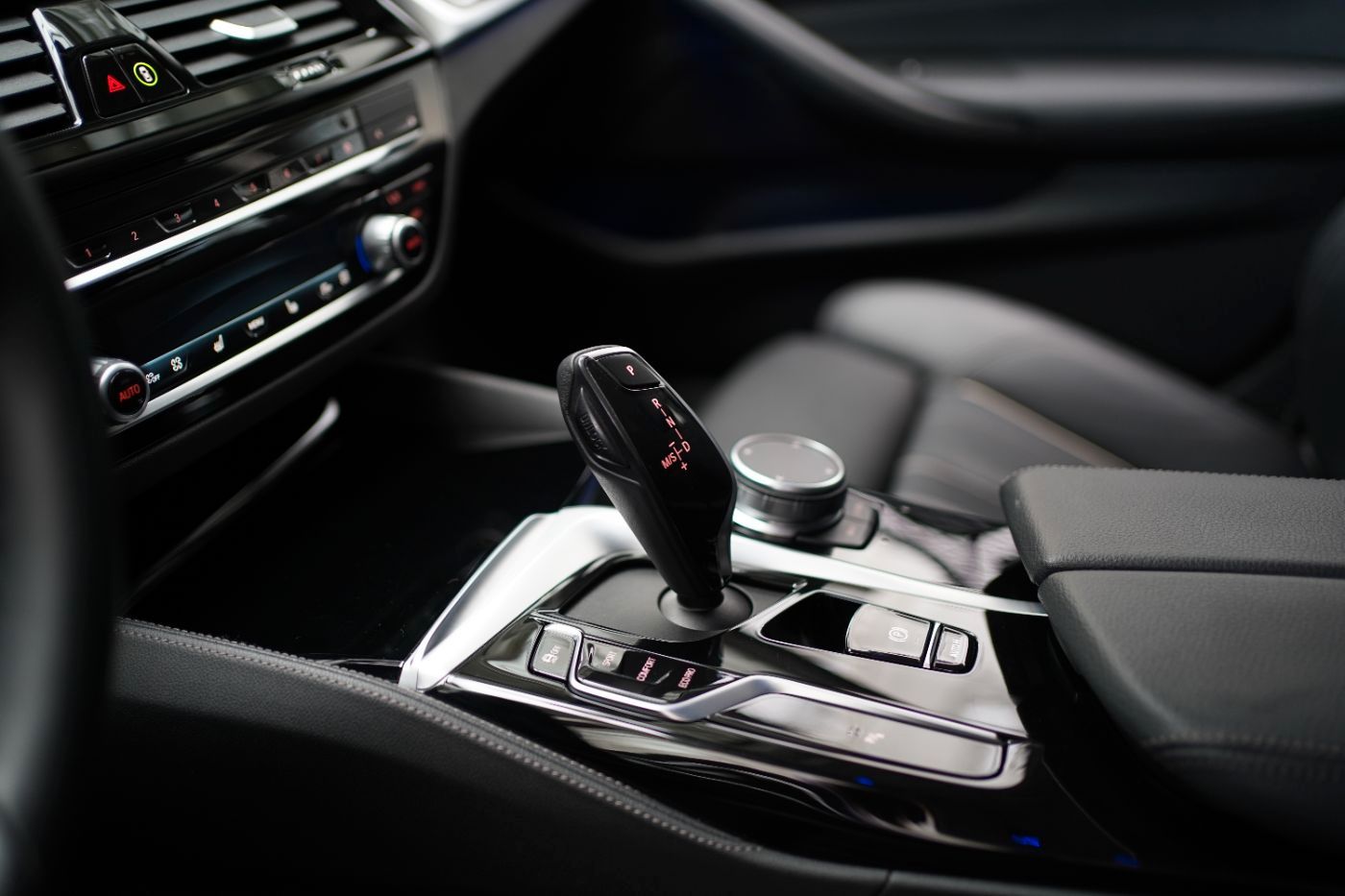 Fahrzeugabbildung BMW 530i xDi Luxury Line HeadUp+Komfortzug+Laserlich