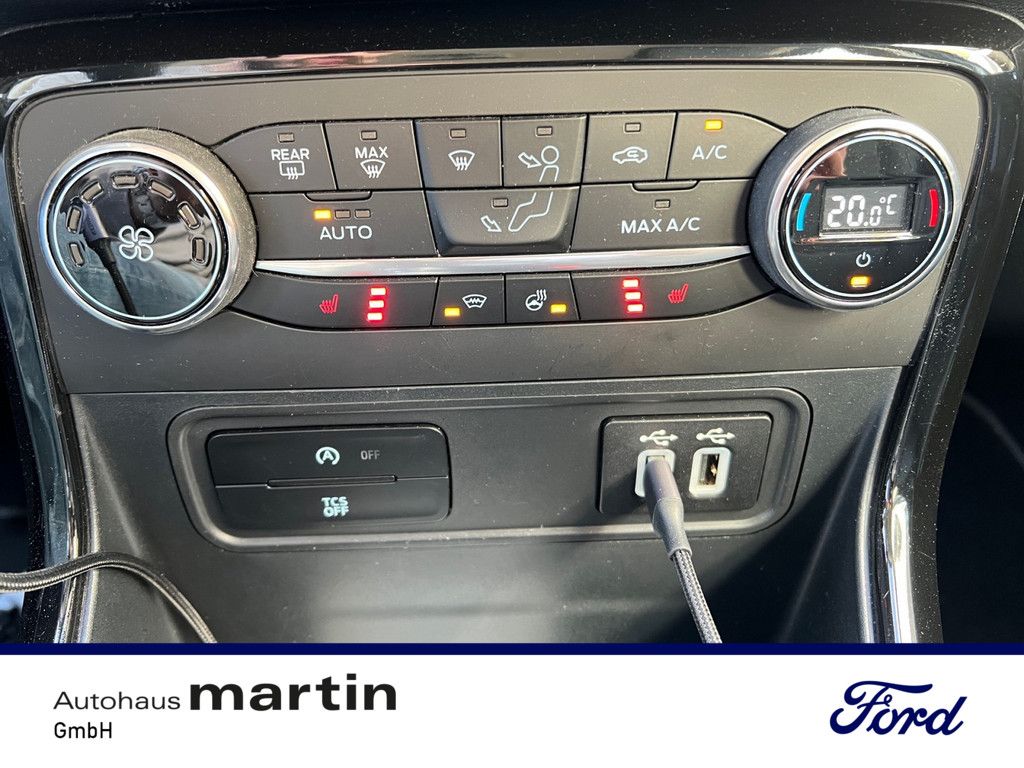 Fahrzeugabbildung Ford EcoSport 1.0 Titanium KLIMA USB FSE SYNC SHZ