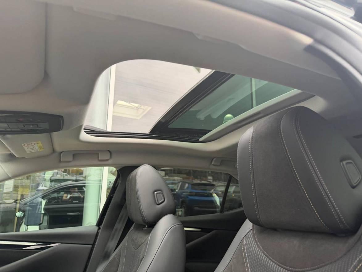 DS Automobiles DS4 ÉTOILE Alcantara PureTech 130 EAT8 Automatik