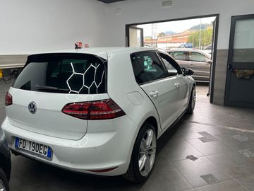 Volkswagen Golf - 4