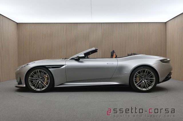 ASTON MARTIN DB12