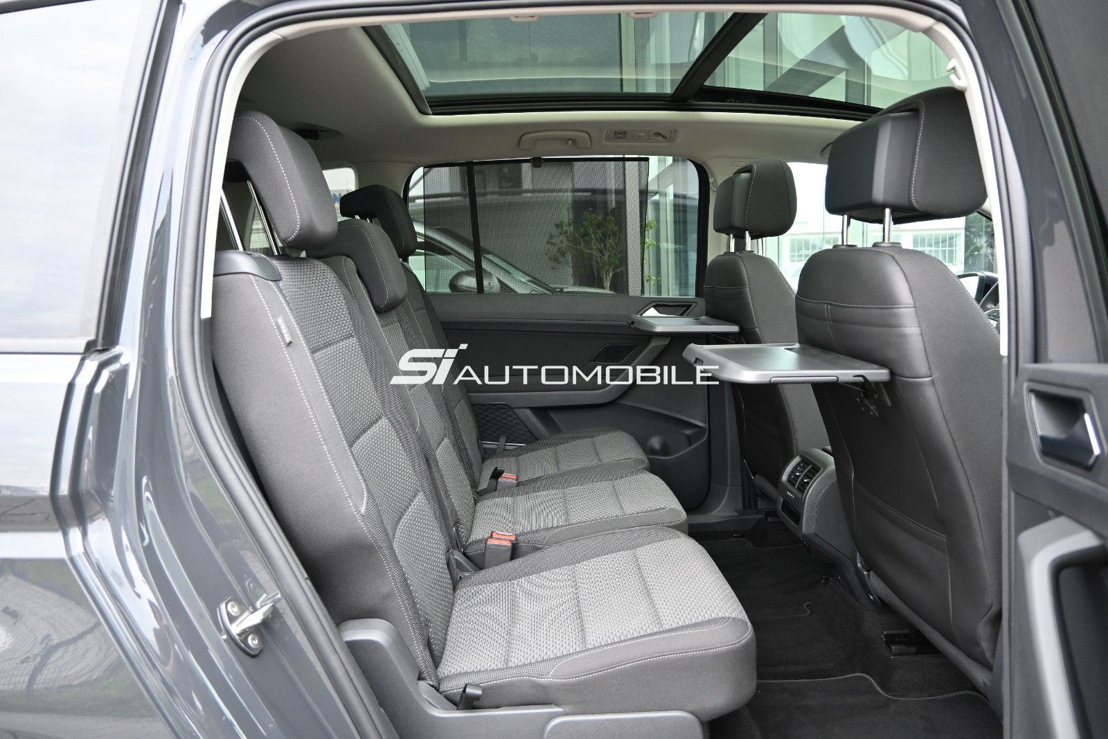 Fahrzeugabbildung Volkswagen Touran 2.0 TDI °UVP61.090€°ACC°AHK°DYN°PANO°SHZG