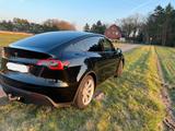 Tesla Model Y SR RWD Standard + AHK + 8-fach bereift  - Tesla Model Y: Sr