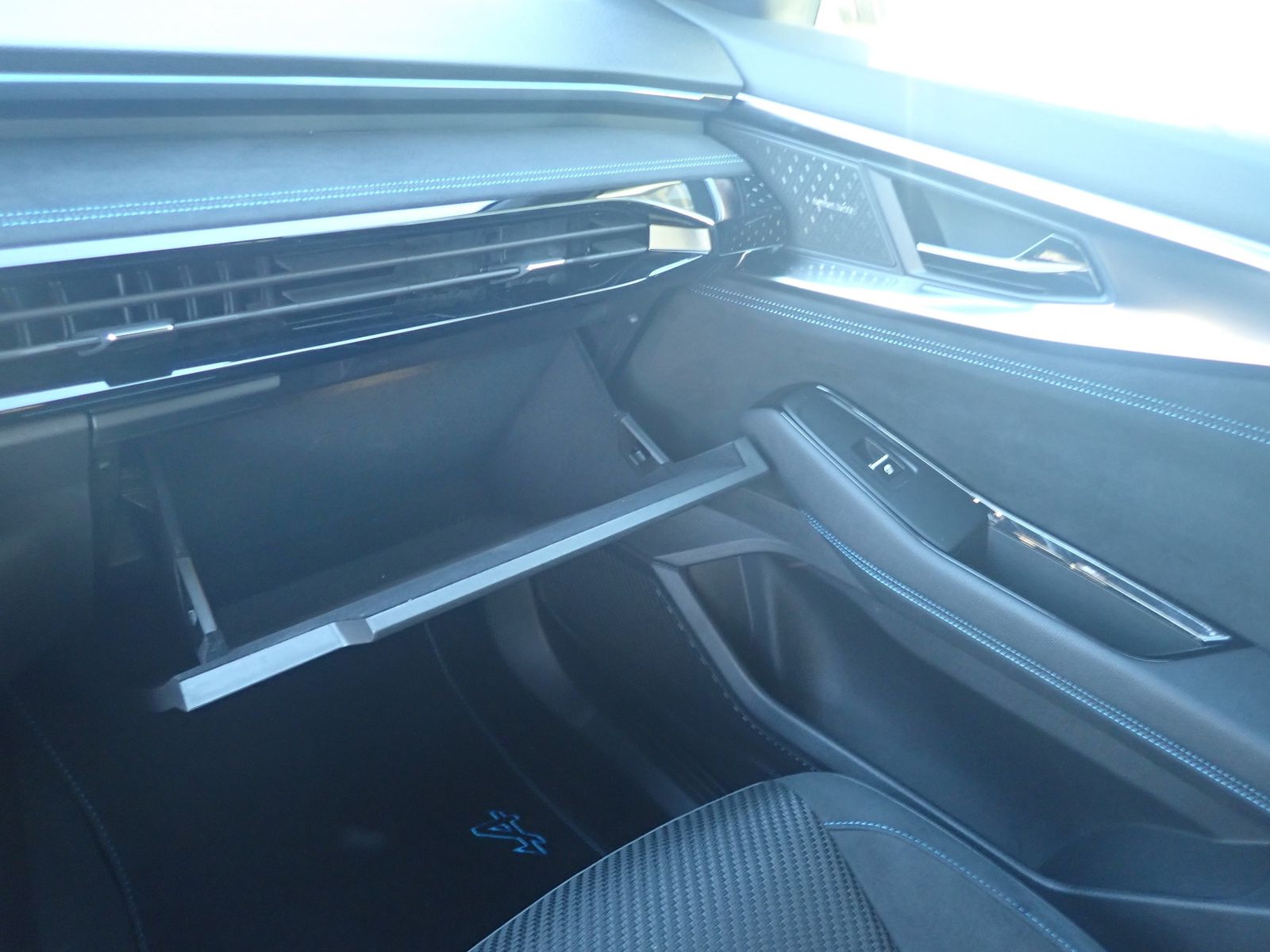 Fahrzeugabbildung Renault Austral Iconic Esprit Alpine