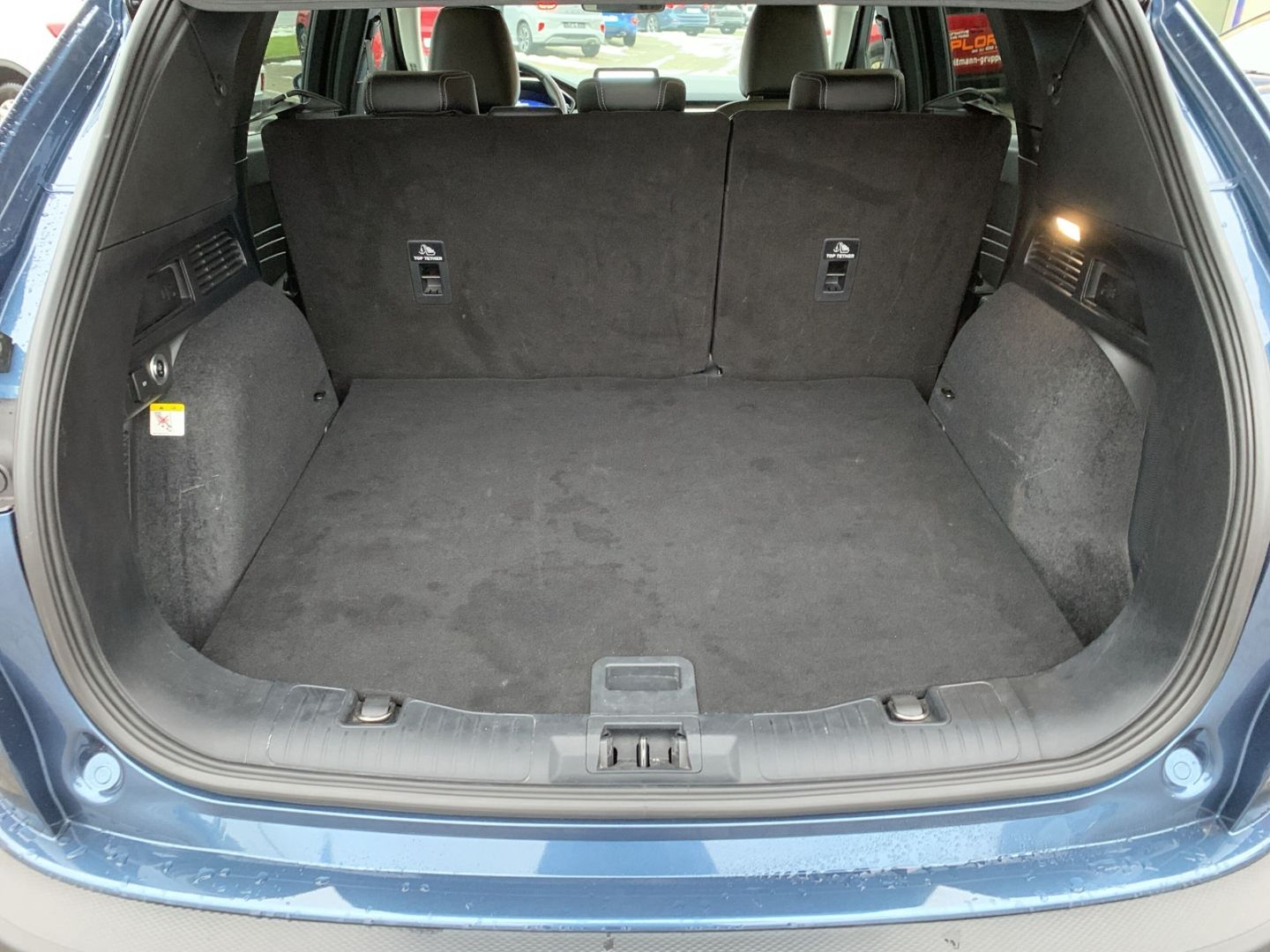 Fahrzeugabbildung Ford Kuga Titanium X Automatik, AHK, adapt.LED Schein