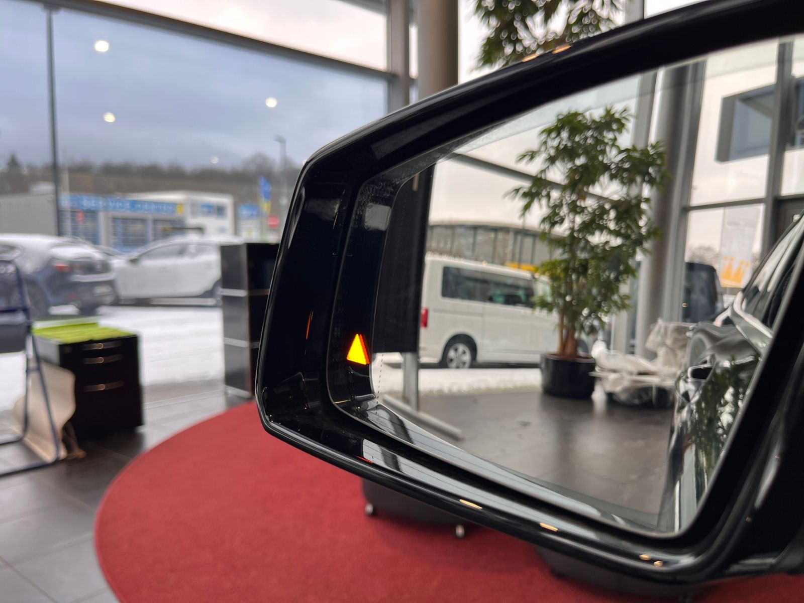 Fahrzeugabbildung Mercedes-Benz GLA 250 4Matic AMG Line AHK PANO RFK 19"