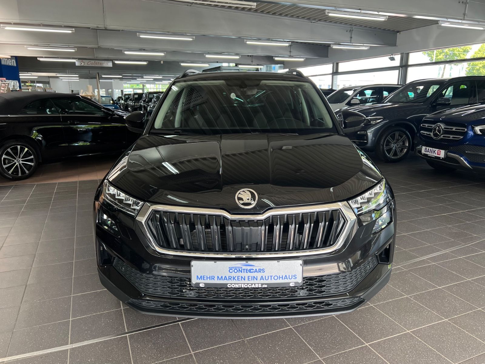 Skoda Karoq 2.0 TDI Tour 4x4 AHK+ParkenPLUS+Panorama imagem 3