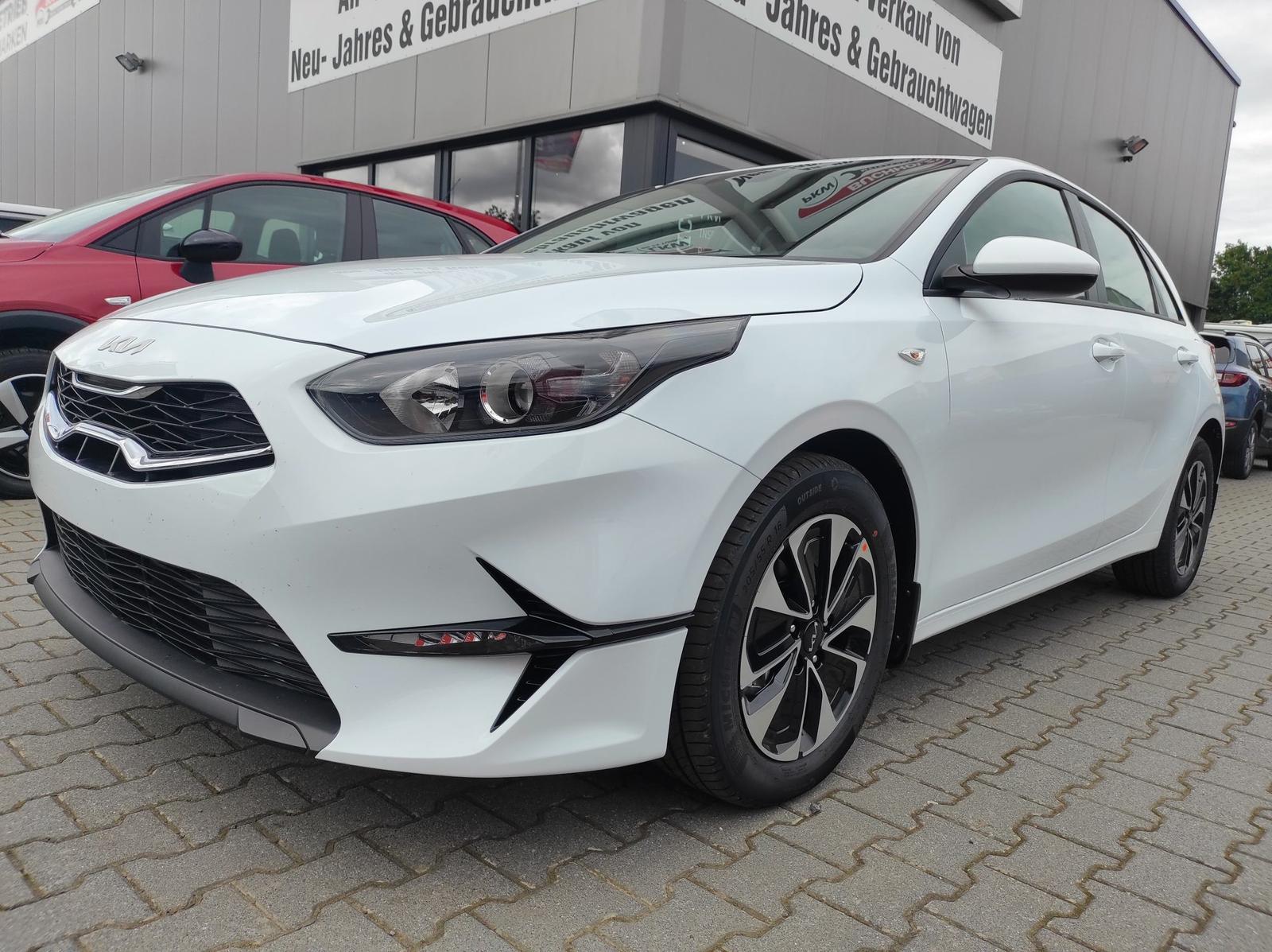 Kia Ceed GOLD*LED*Navi*Shzg*Lhzg*PDC*Cam*16Zoll*