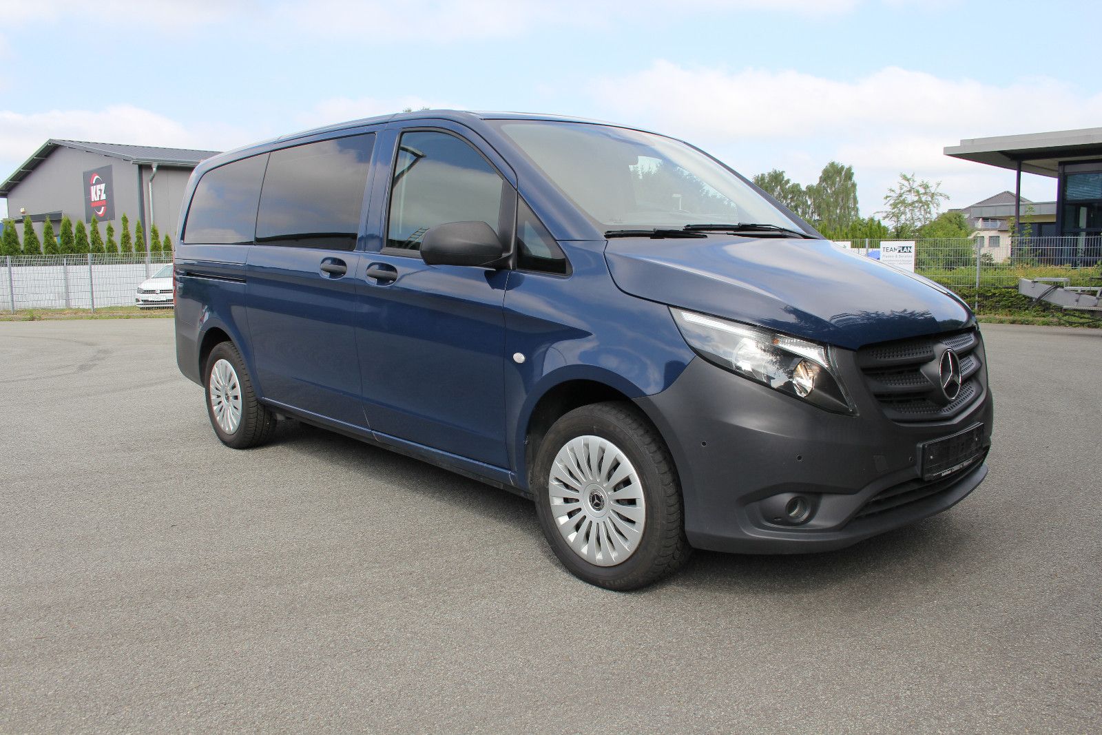 MERCEDES-BENZ Vito Tourer 114 CDI 4x4 lang Pro