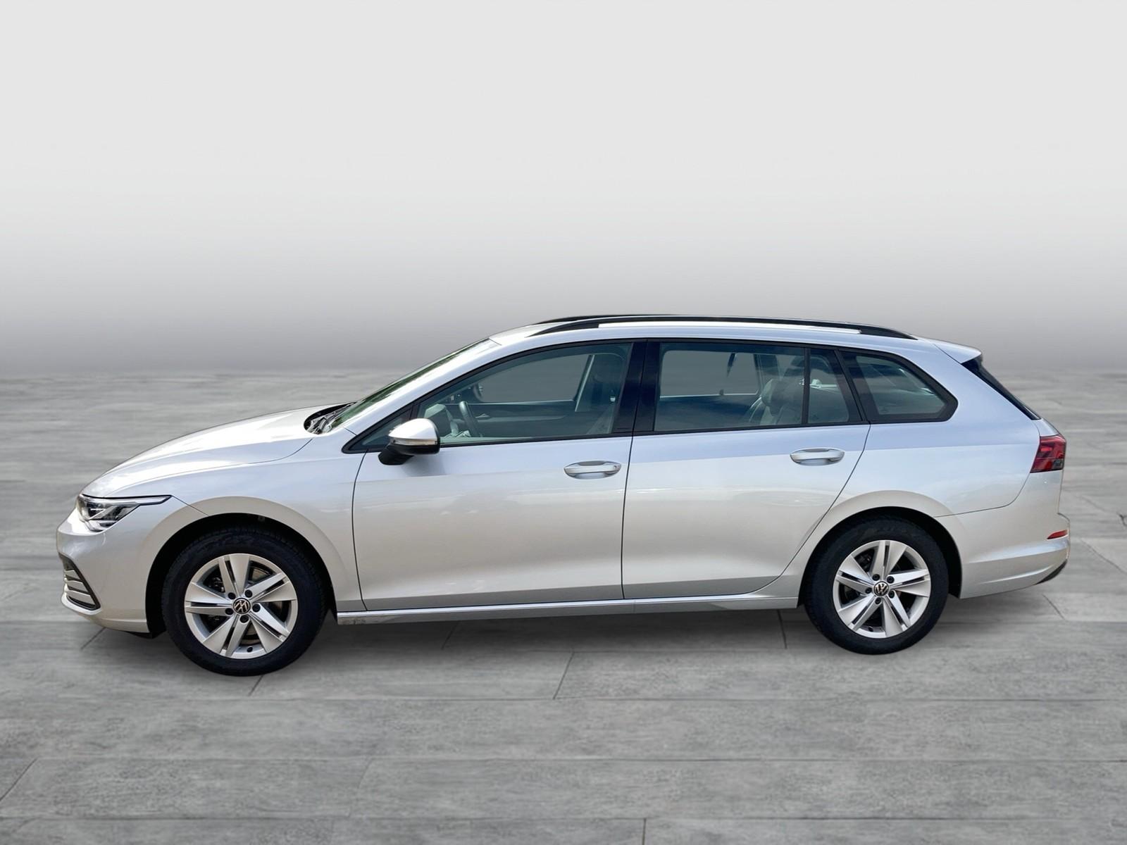 Volkswagen Golf VIII Variant TSI Life LED Navi AID ACC PDC 