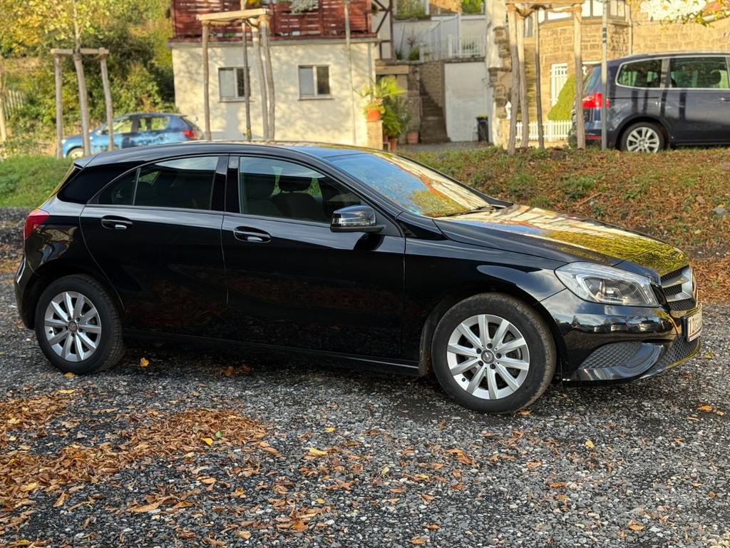 Mercedes-Benz A 200