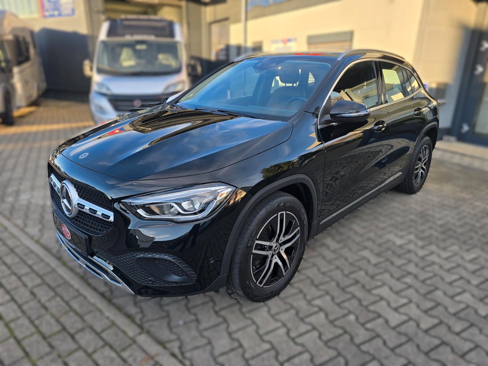 Mercedes-Benz GLA 200, Navi,Kamera,Carplay,Android,LED,Winter