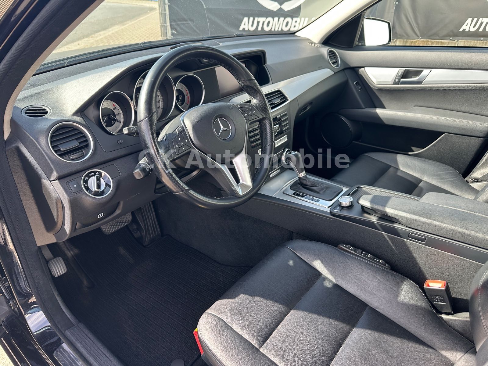 Fahrzeugabbildung Mercedes-Benz C 350 CDI T-Modell Avantgarde/Navi/Bi-Xenon/Kam.