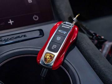 2022 Porsche TAYCAN — миниатюра 19