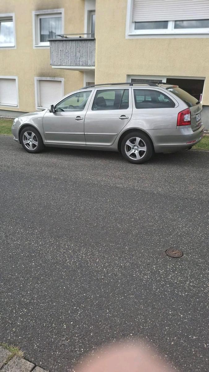 Skoda Octavia 2011 — photo 5