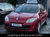 Renault Megane III Grandtour Luxe*Tüv 6/27*Navi*Key Go - Renault Megane Luxe mit Diesel-Antrieb