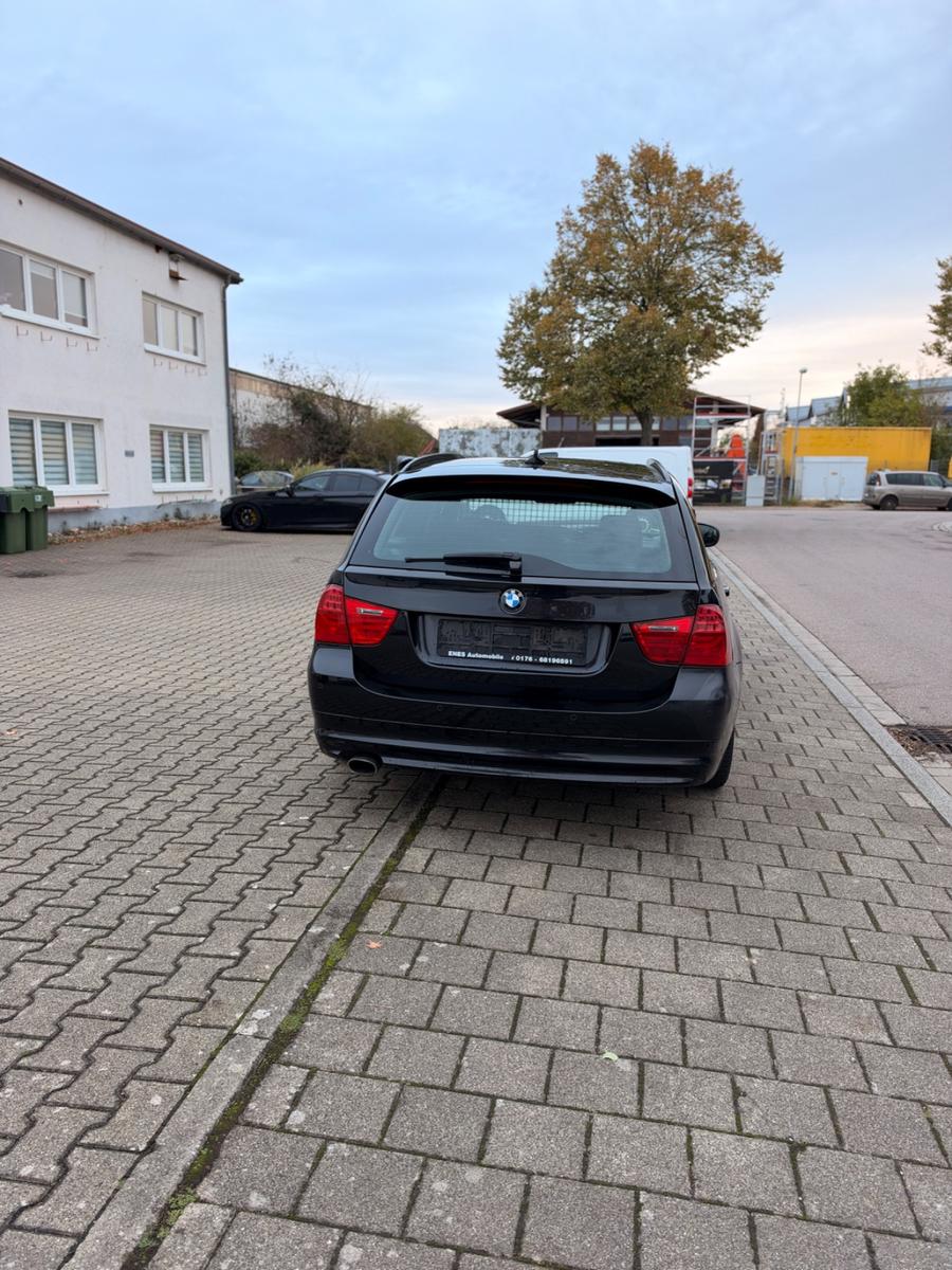 BMW 320 2010 — photo 5