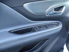 Fahrzeugabbildung Opel Mokka Innovation ecoFlex **AHK / 8-FACH-BEREIFT