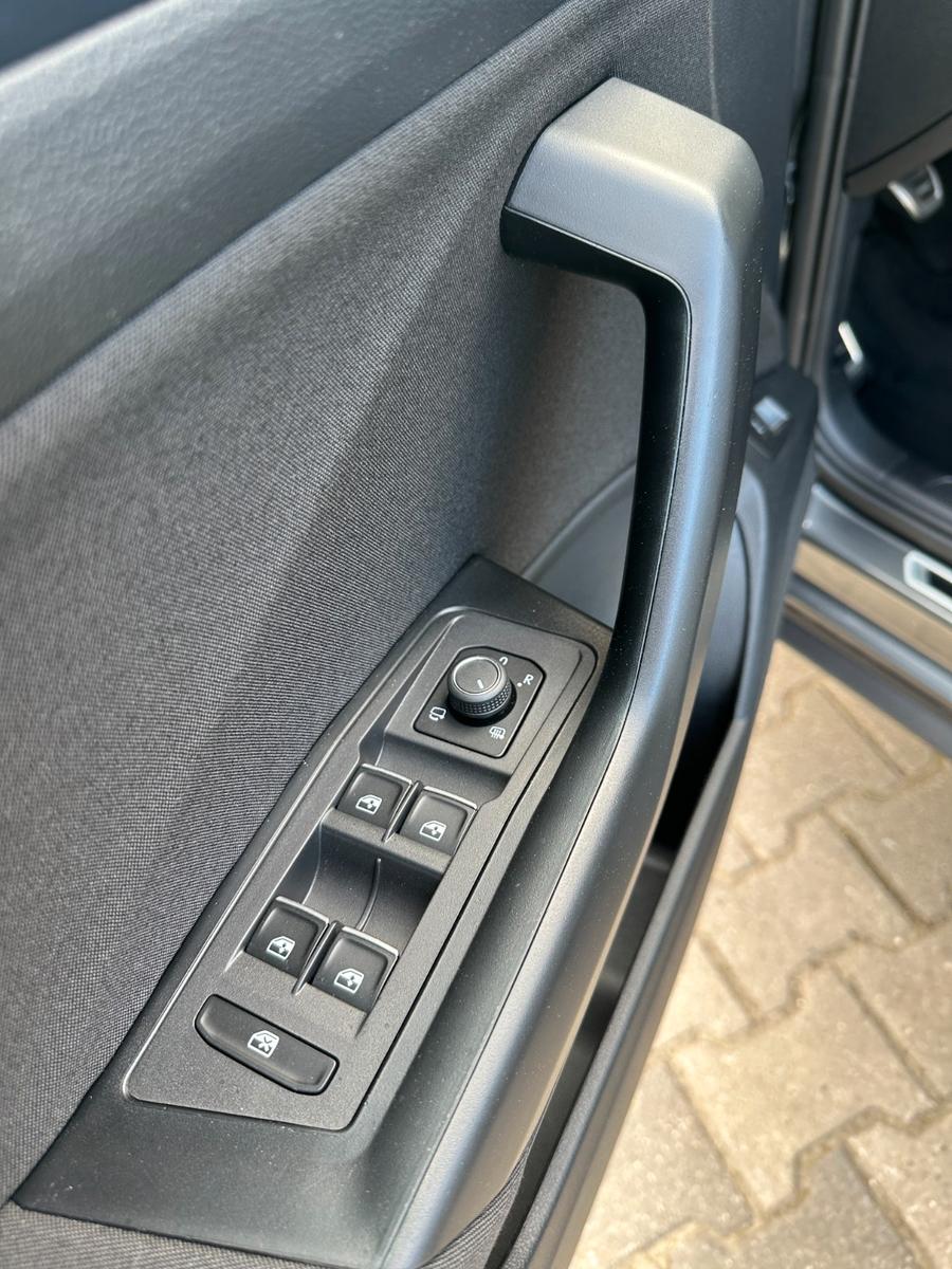 Volkswagen T-Roc United, миниатюра 12