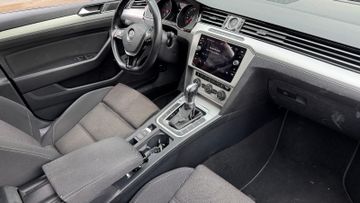 Volkswagen Passat Variant - 9