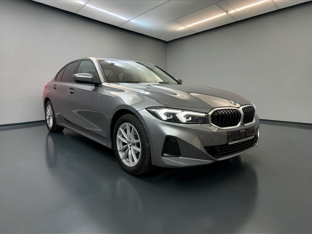 Image of BMW 320