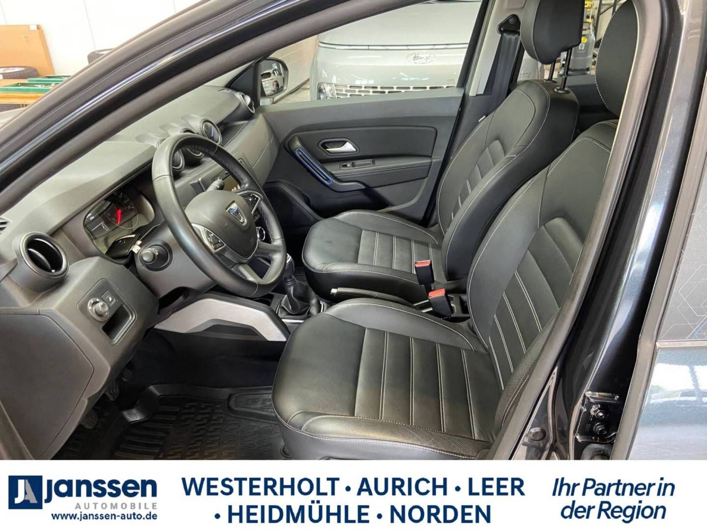 Fahrzeugabbildung Dacia DACIA DUSTER TCe150 2 WD GPF Celebration